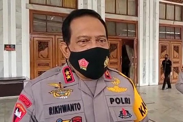 terapkan-larangan-mudik-lebaran-polda-kalsel-siapkan-1500-personel--dho