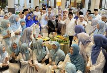 Diskominfo dan Dinkes Kalsel Buka Puasa Bersama Pererat Silaturahmi dan Dukung Pasar Wadai