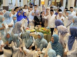 Diskominfo dan Dinkes Kalsel Buka Puasa Bersama Pererat Silaturahmi dan Dukung Pasar Wadai